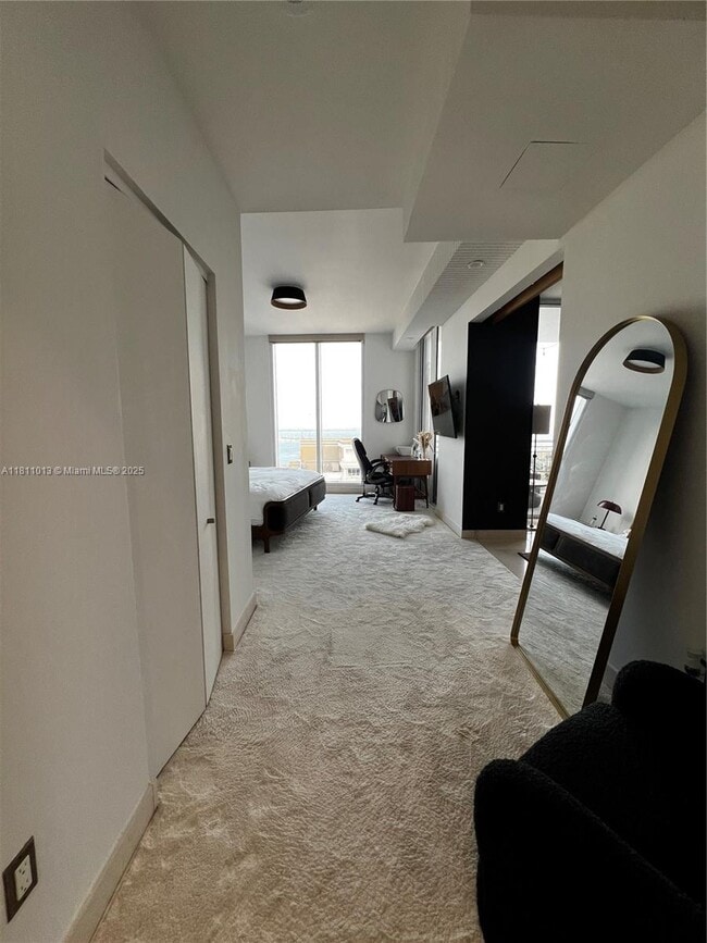 Building Photo - 901 Brickell Key Blvd