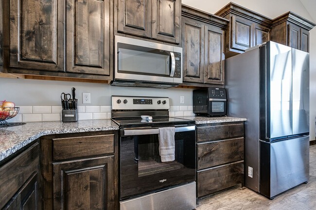 Building Photo - COMING APRIL 2026 - Beautiful Home in Buffalo Heights!