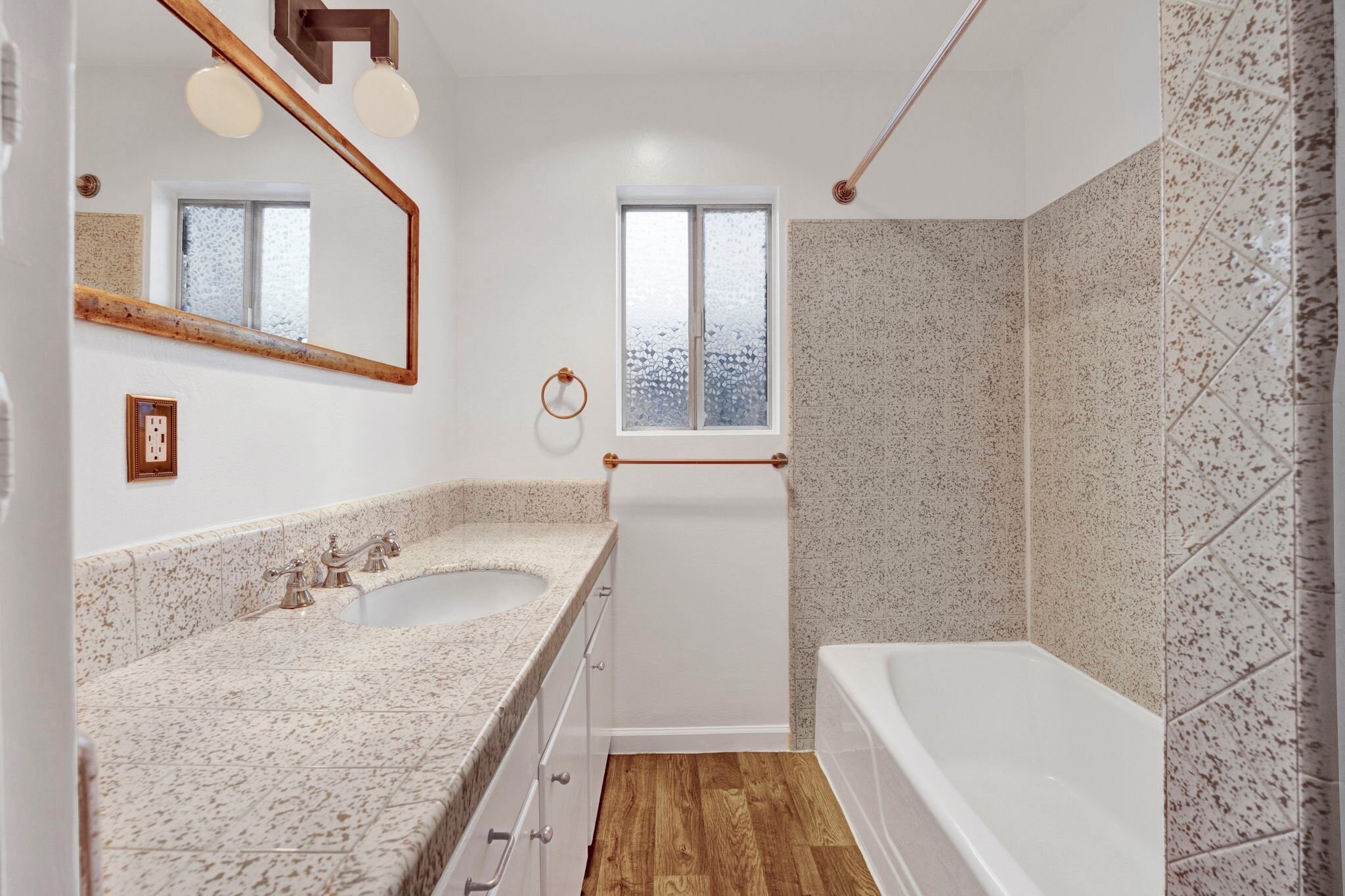 Building Photo - 4439 Palmero Dr