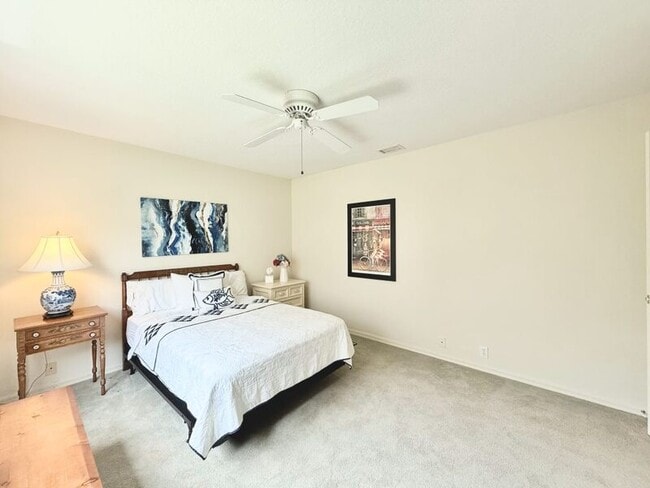 Building Photo - 8724 Ashbury Dr
