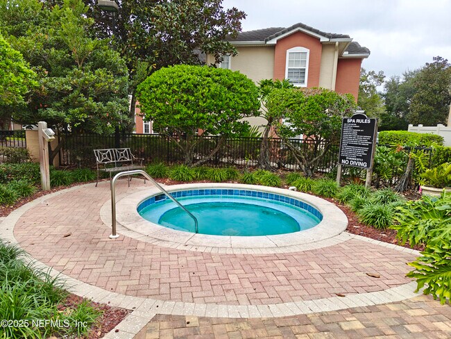 Building Photo - 10075 GATE N Pky