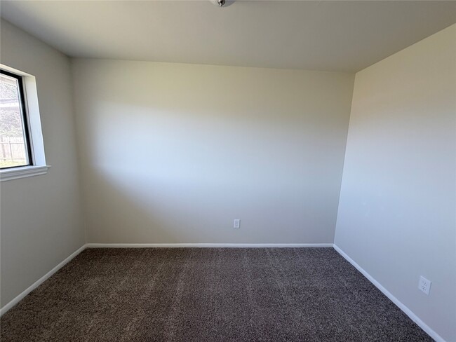 Building Photo - 3616 Willowick Dr