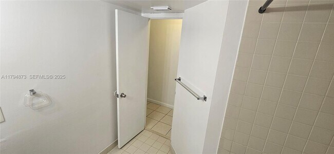 Building Photo - 9001 Wiles Rd