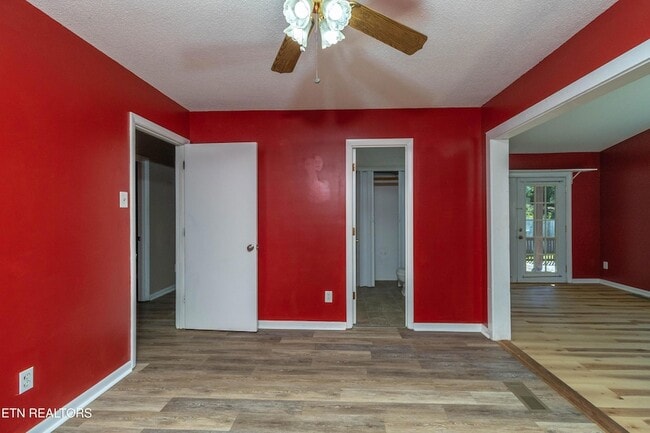 Building Photo - 1817 Sedgewick Dr