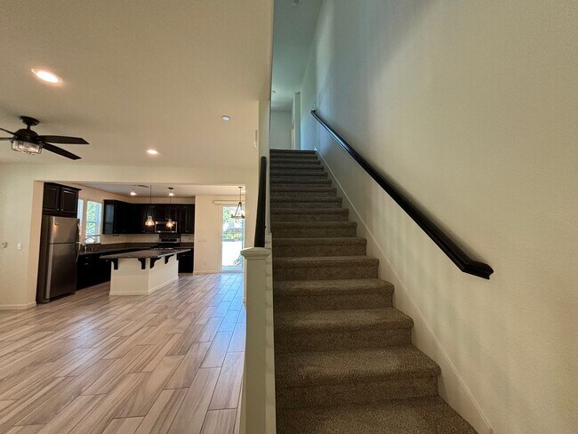 Building Photo - Spacious 4 Bedroom, 3 Bath Home with Bonus Room, 2 Car Garage in Westpark Village!