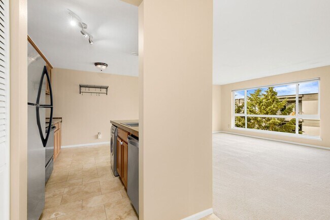 Building Photo - Waterfront Serenity: 1 Bedroom 1 Bathroom Luxury Living with Dock Access