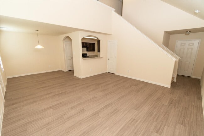 Building Photo - 4231 Silver Ranch Rd