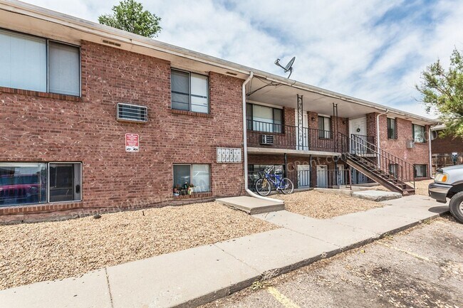 Building Photo - 3023 Denver St