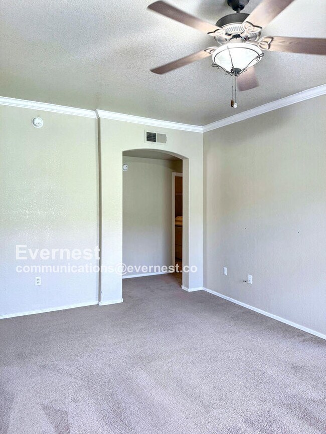 Building Photo - 7050 E Sunrise Dr