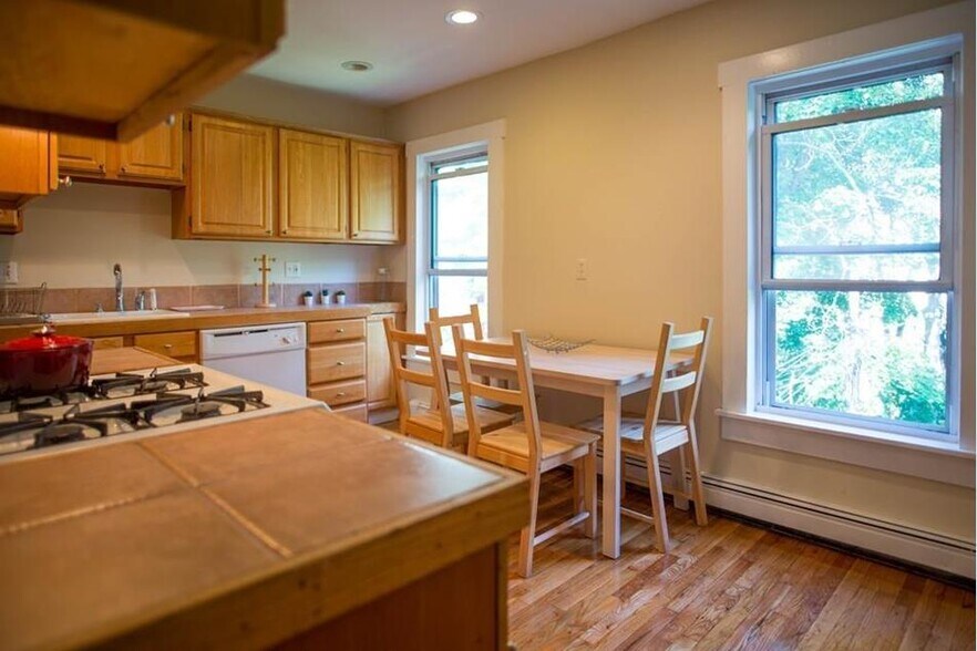 Building Photo - 1 Torpie St