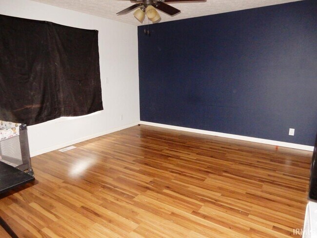 Building Photo - 4433 Candlewick Ln