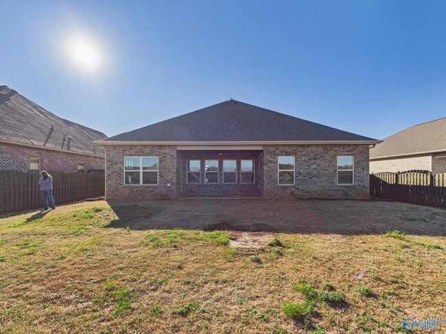 Building Photo - 506 E River Landing Blvd