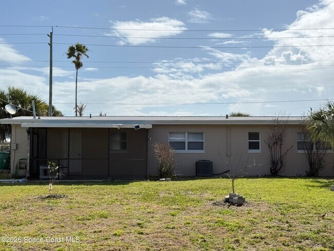 Building Photo - 910 S Orlando Ave