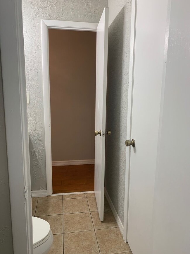 Building Photo - MOVE IN SPECIAL! Charming 3/1.5 St. Cloud Home w/ Partially Fenced Yard & Bonus Room