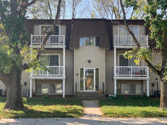 Primary Photo - 4606 Ontario St