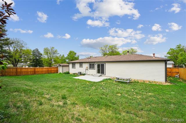 Building Photo - 15140 E Columbia Dr