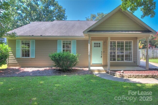 Building Photo - 216 Stratford Dr