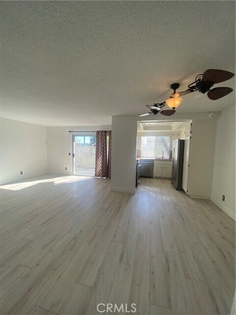 Building Photo - 1109 Golden Springs Dr