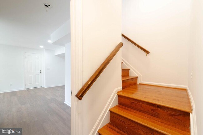 Primary Photo - 3244 Titanic Dr