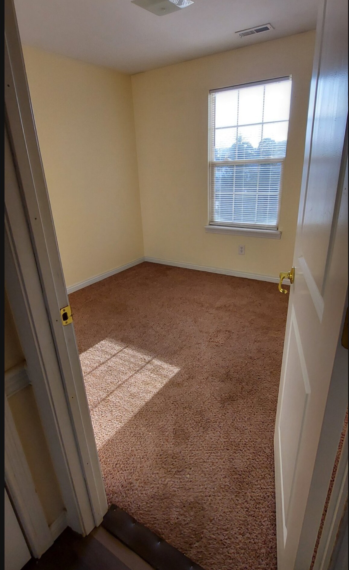 1st bedroom - 4282 Eclipse Way