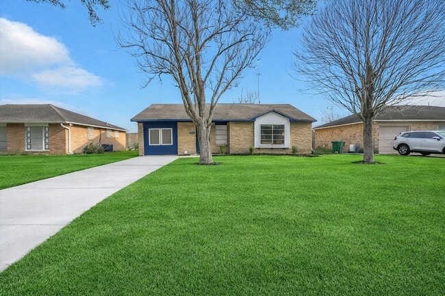 Building Photo - 5734 Arthington Ave