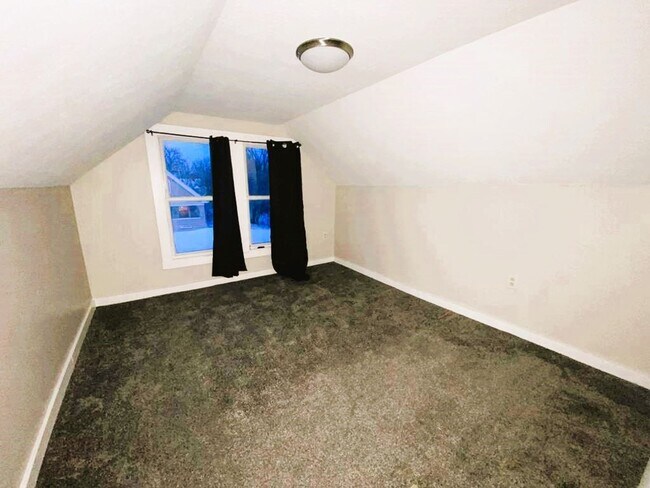 Building Photo - 12502 Forest Ave