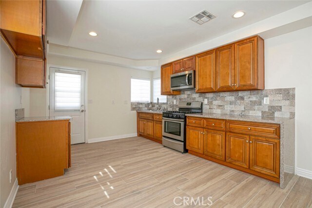 Building Photo - 10955 Burnet Ave