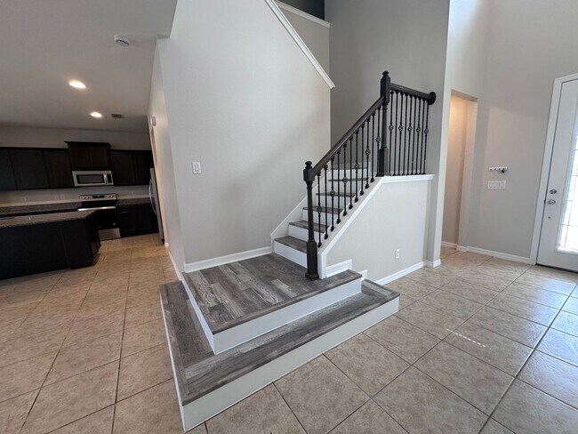 Building Photo - 6307 Pin Cherry Pl