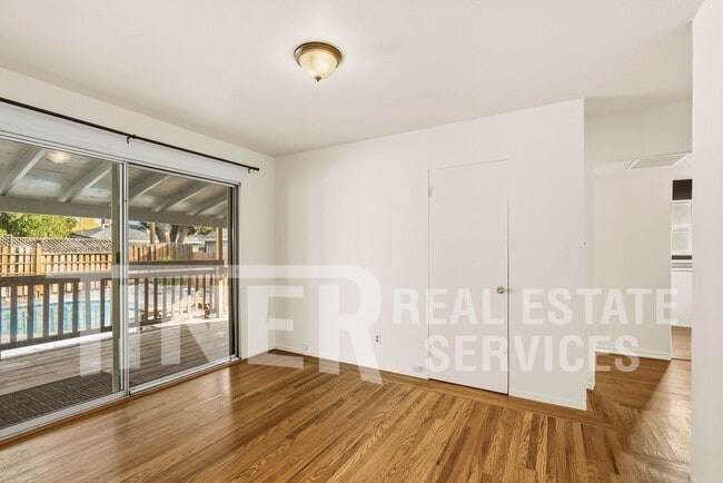 Building Photo - 4739 61st St