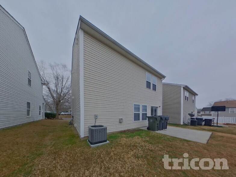 Building Photo - 3728 Charterhall Ln