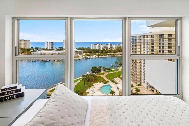 Building Photo - 875 E Camino Real