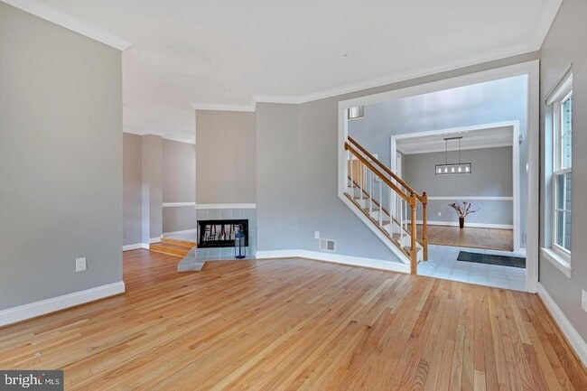 Building Photo - 16131 Parklawn Pl