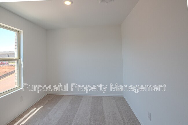 Building Photo - 3233 NW 149th St