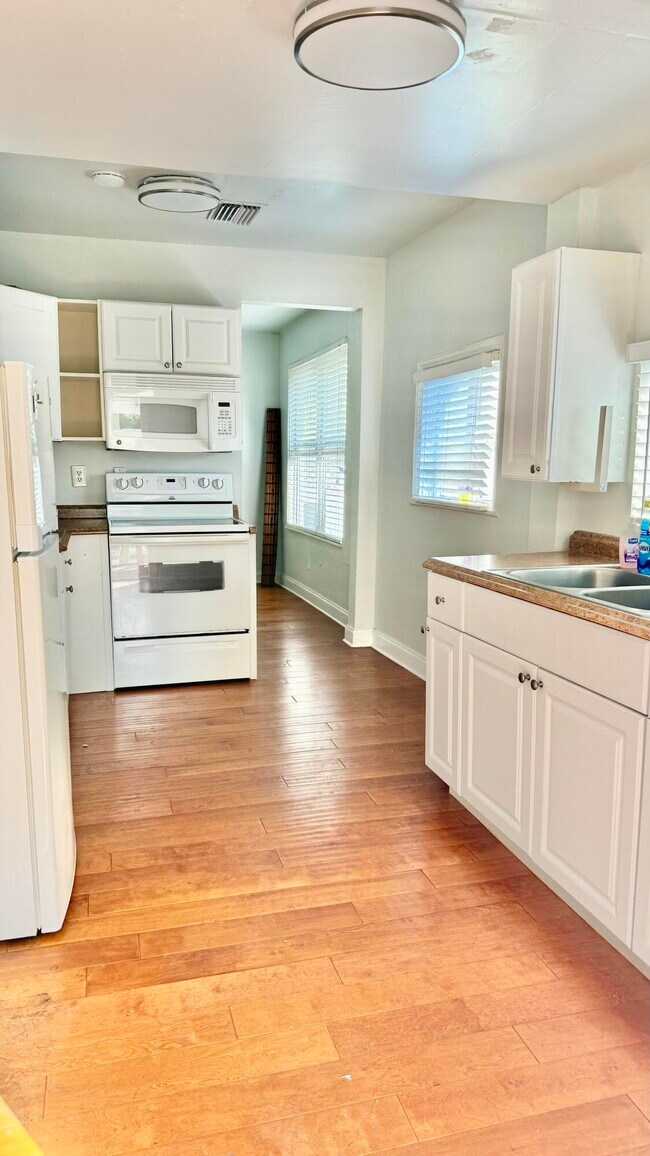 Building Photo - 205 S Federal Hwy