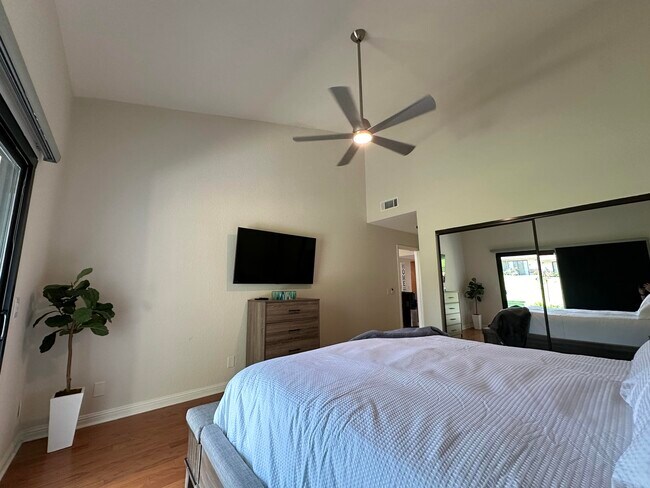 Building Photo - 166 Wimbledon Ct