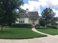 Building Photo - 263 Solamere Ln