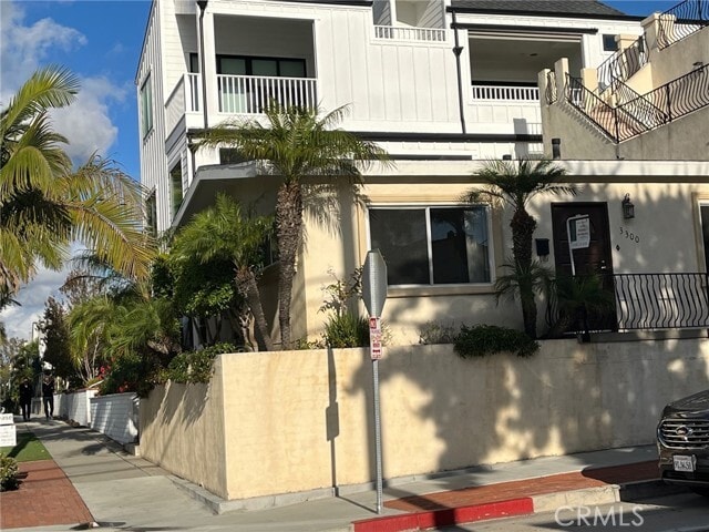 Building Photo - 3300 Seaview Ave