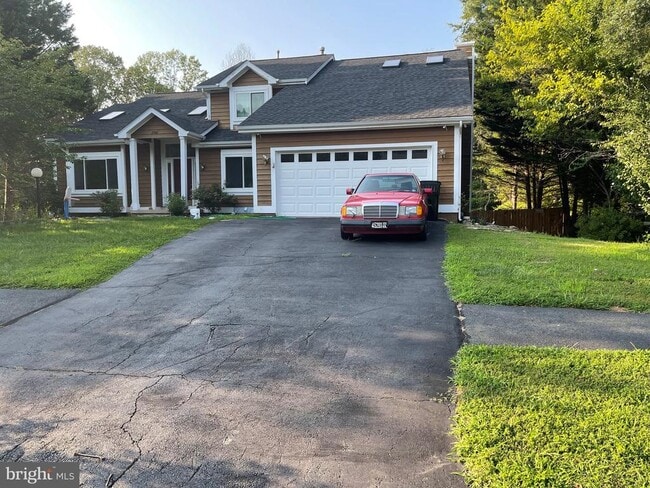 Building Photo - 3764 Wigan Dr