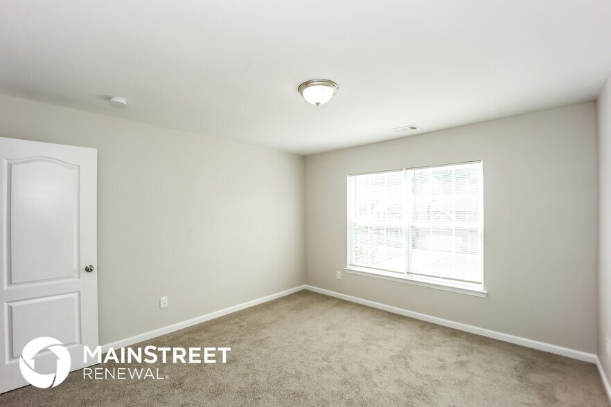 Building Photo - 6228 Polar Fox Ct