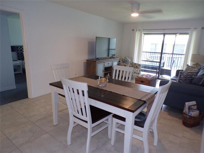 Building Photo - 1461 Aqui Esta Dr
