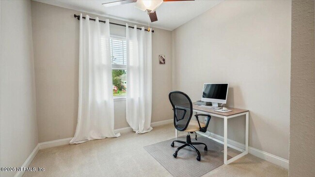 Building Photo - 1120 Persimmon Dr