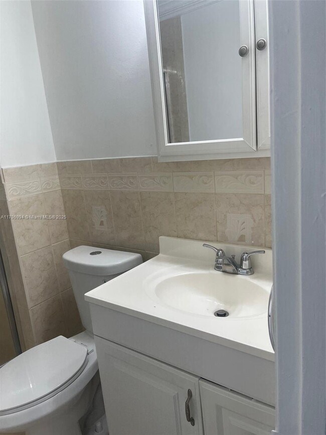 Building Photo - 5624 Blueberry Ct