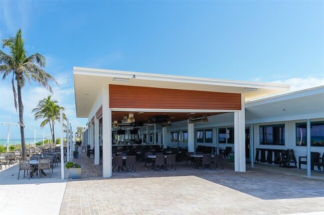 Building Photo - 4216 Plumosa Terrace