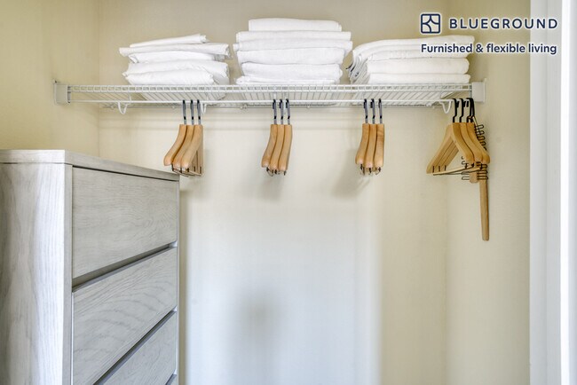 Building Photo - 1000 National Ave