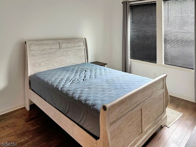 Building Photo - 5 W River Styx Rd
