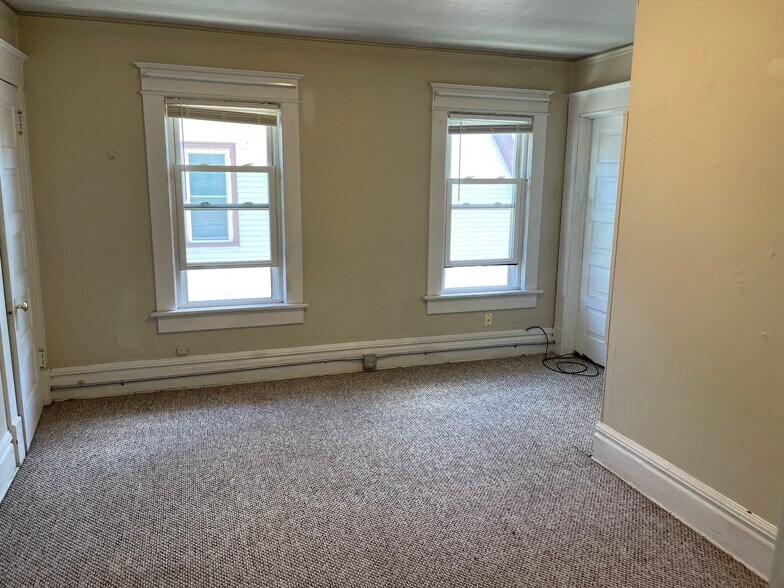 Building Photo - 509 High Ave