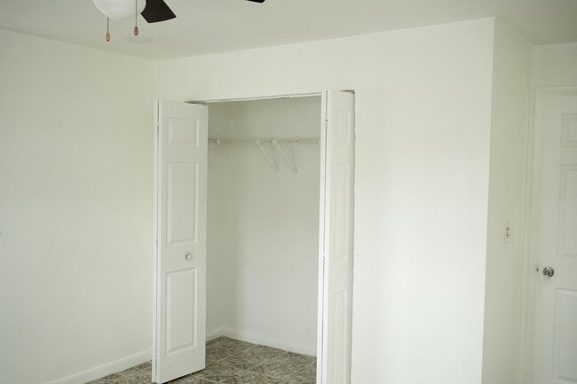 Building Photo - 1561 NE 109th St