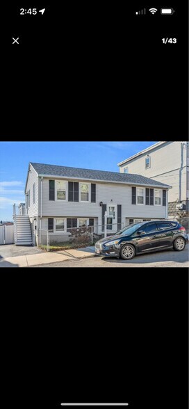 Primary Photo - 133 Bellingham St