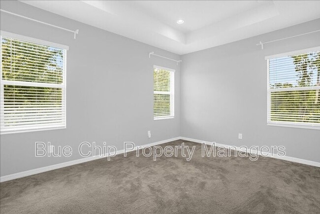 Building Photo - 6785 Tussilago Way