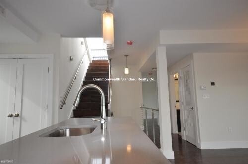 Building Photo - 659 Massachusetts Ave